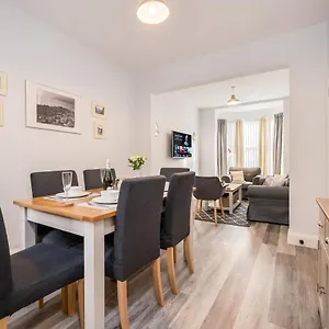 Apartment Melrose Townhouse