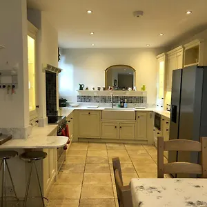Apartment Lauras Townhouse Lansdown Slope Townhouse